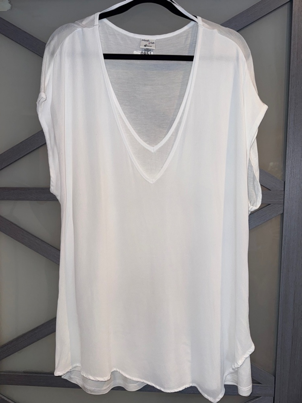 White V-Neck Short Sleeve Tunic Top